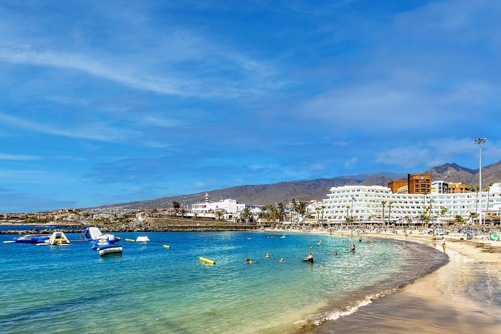Apartment On Pinta Beach Адехе Екстериор снимка
