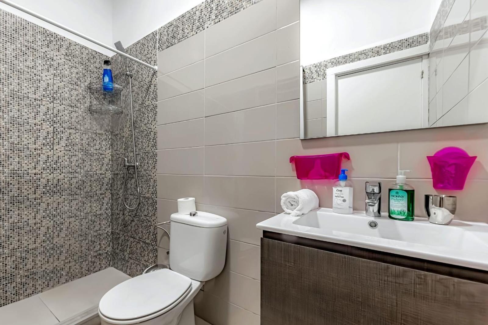 Apartment On Pinta Beach Адехе Екстериор снимка